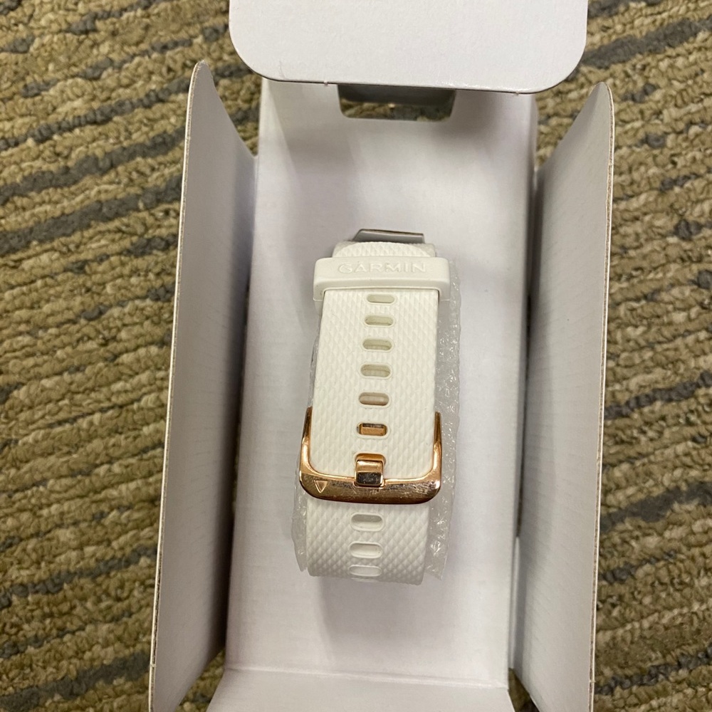 Garmin Vivomove HR